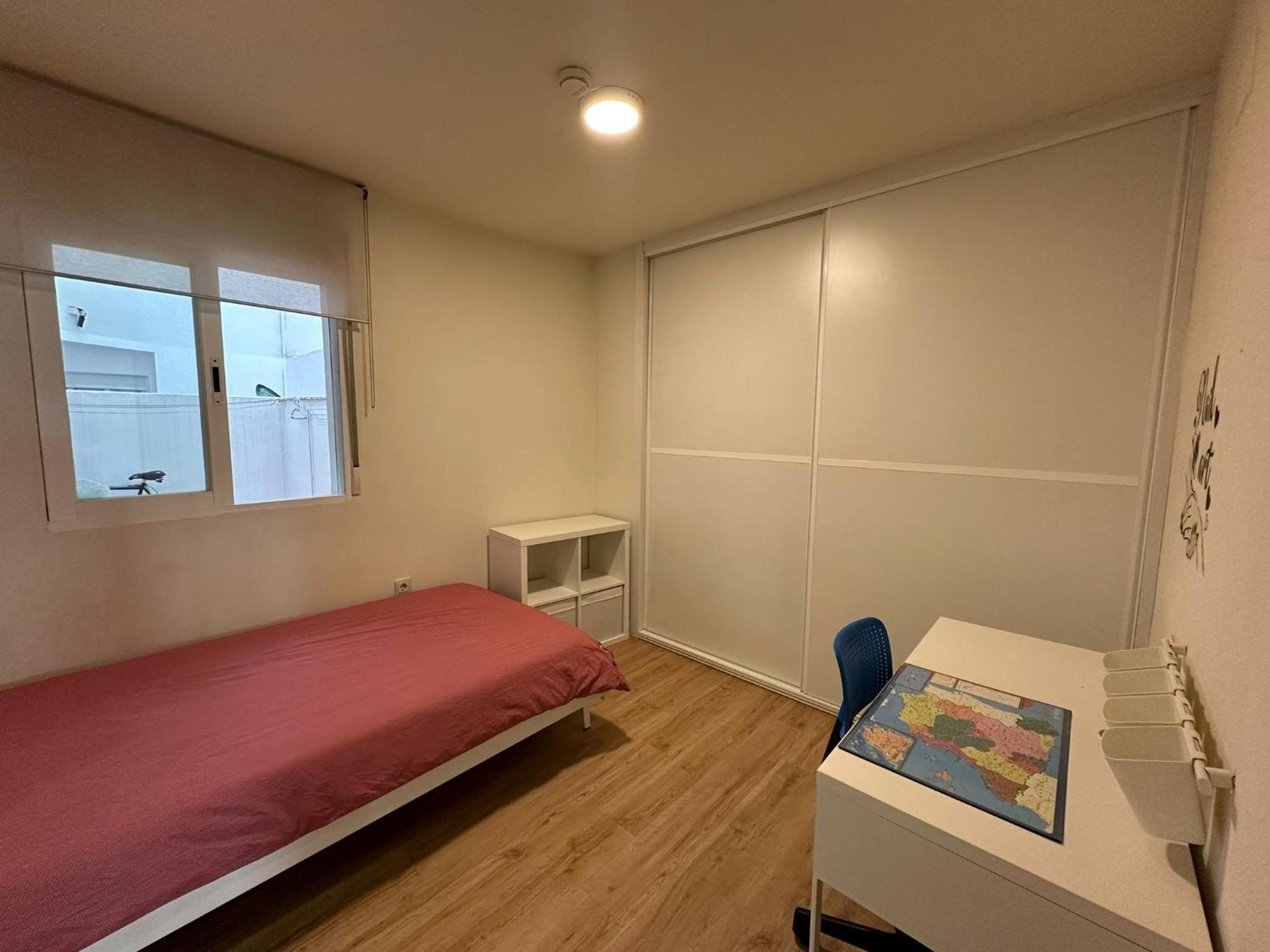 With Private Bathroom In Shared * Marbella
