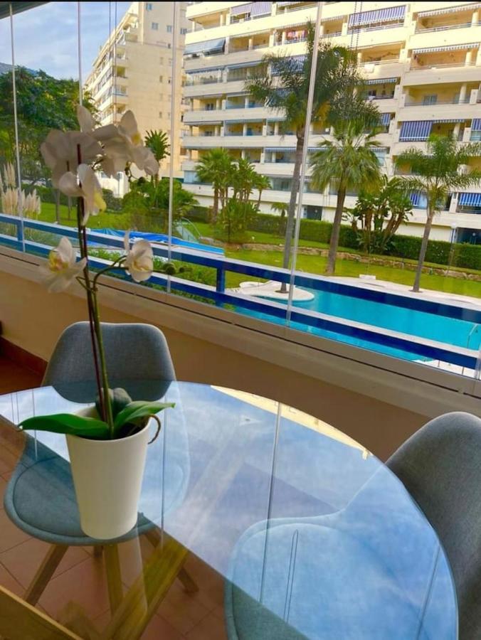 Apartment With Private Bathroom In Shared *